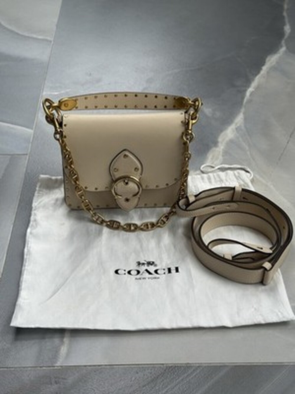 CLEAN! Coach Beat Shoulder Bag 18 Rivets Style 4600 TRIPLE STRAP Chain Leather